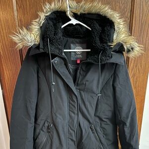 Vince Camuto Black Parka size women’s LARGE